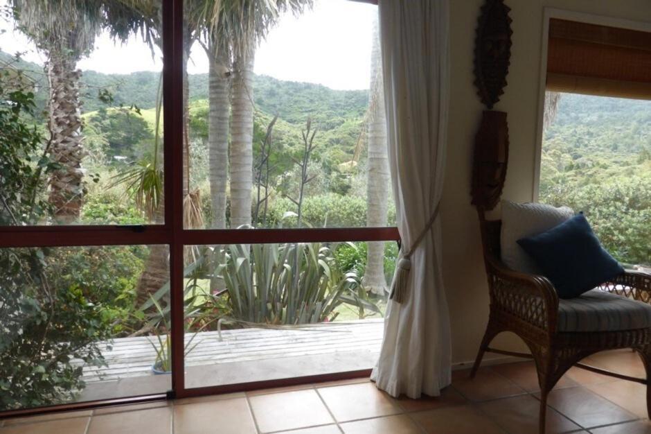 Great Barrier Oasis Lodge Tryphena Exterior foto